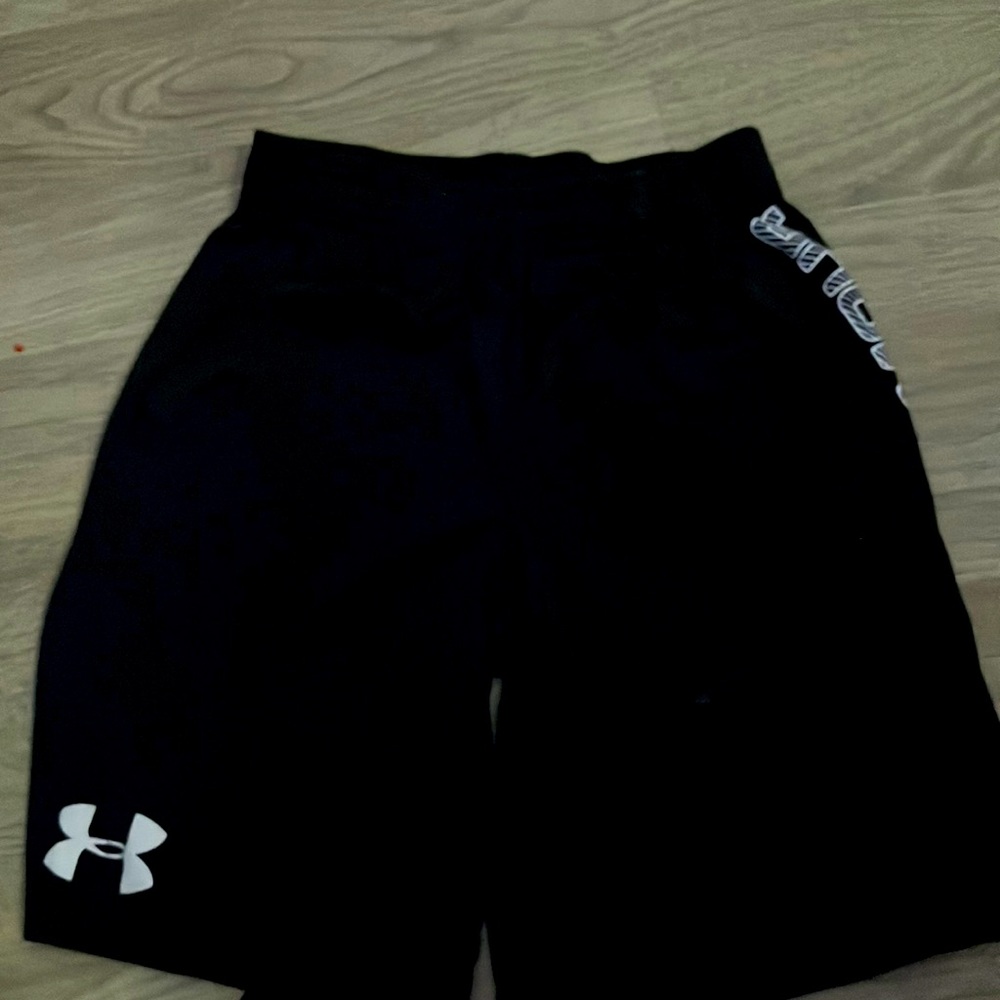 Black boy under armour shorts